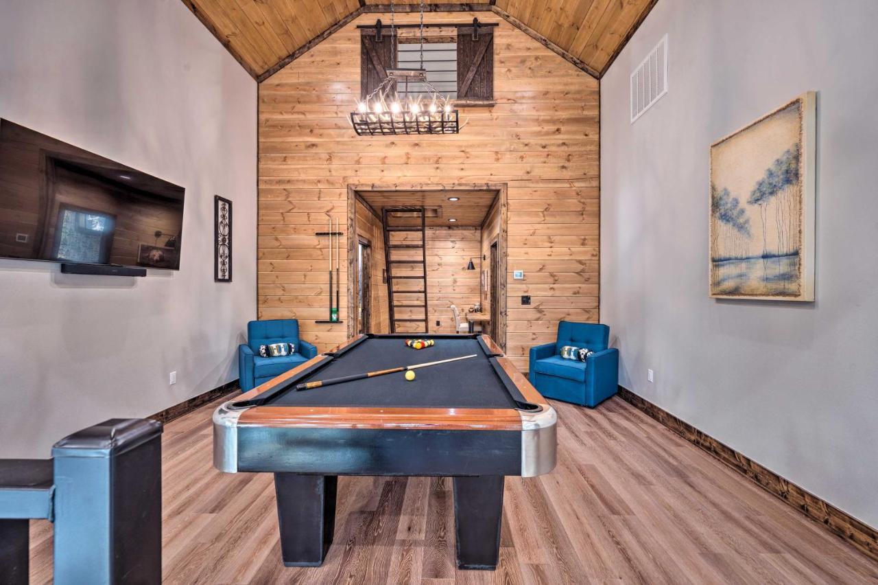 Broken Bow Lazy Dog Lodge With Hot Tub, Pool Table מראה חיצוני תמונה